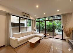 Holland Link (D10), Semi-Detached #551259761